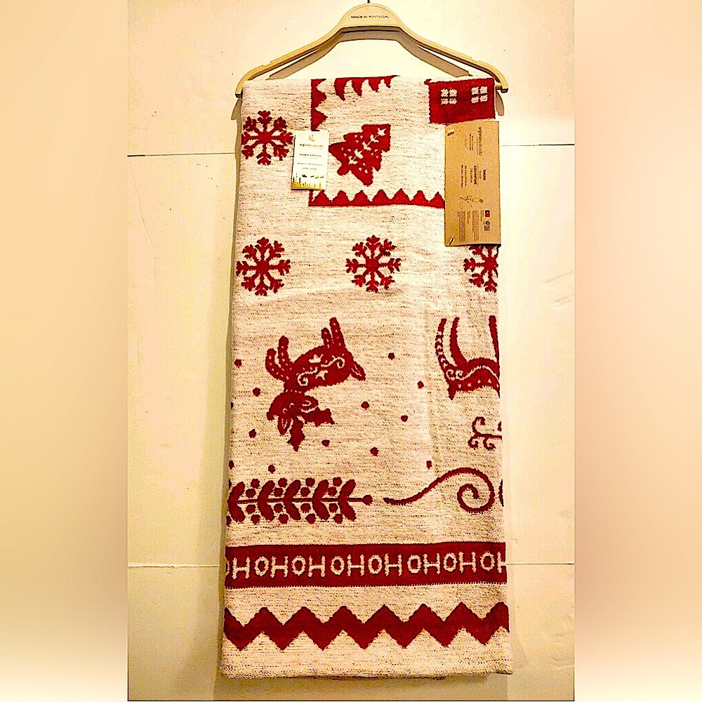 MADE IN PORTUGAL Reversible Holiday Blanket Throw -Reindeer/Snowflakes